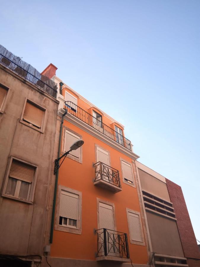 Free Wifi -Estrela Lapa- Tram 28 Apartment Lisbon Exterior photo